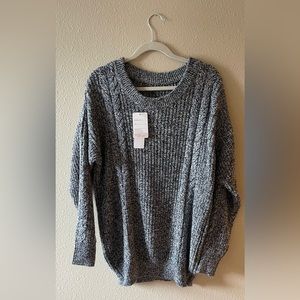 NWT Oversized sweater - navy & white